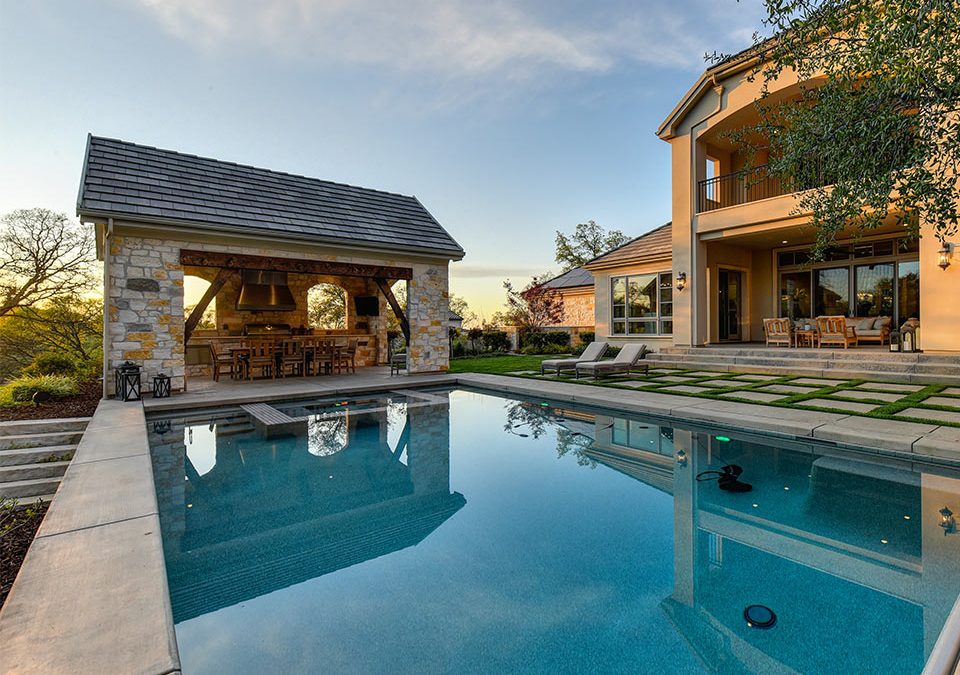 Pool house pour sa rénovation extérieure à Salon de Provence ?