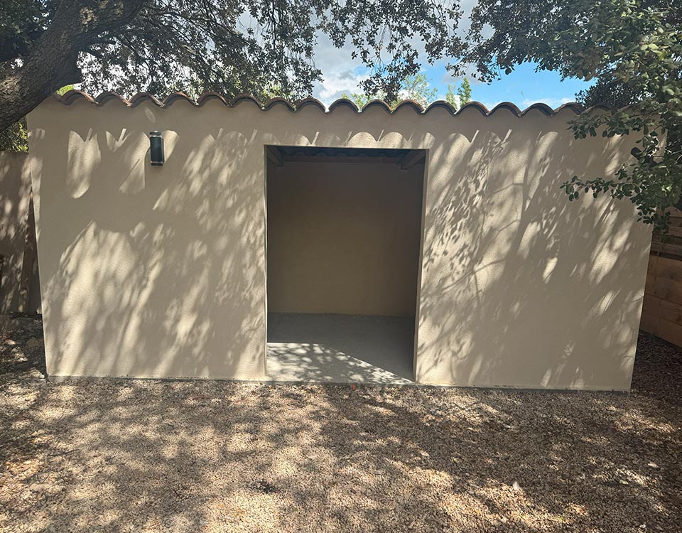 Réalisation d'un cabanon à Éguilles
