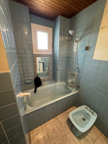 Renovation-complete-salle-de-bain-par-votre-macon-a-Cornillons-Confoux