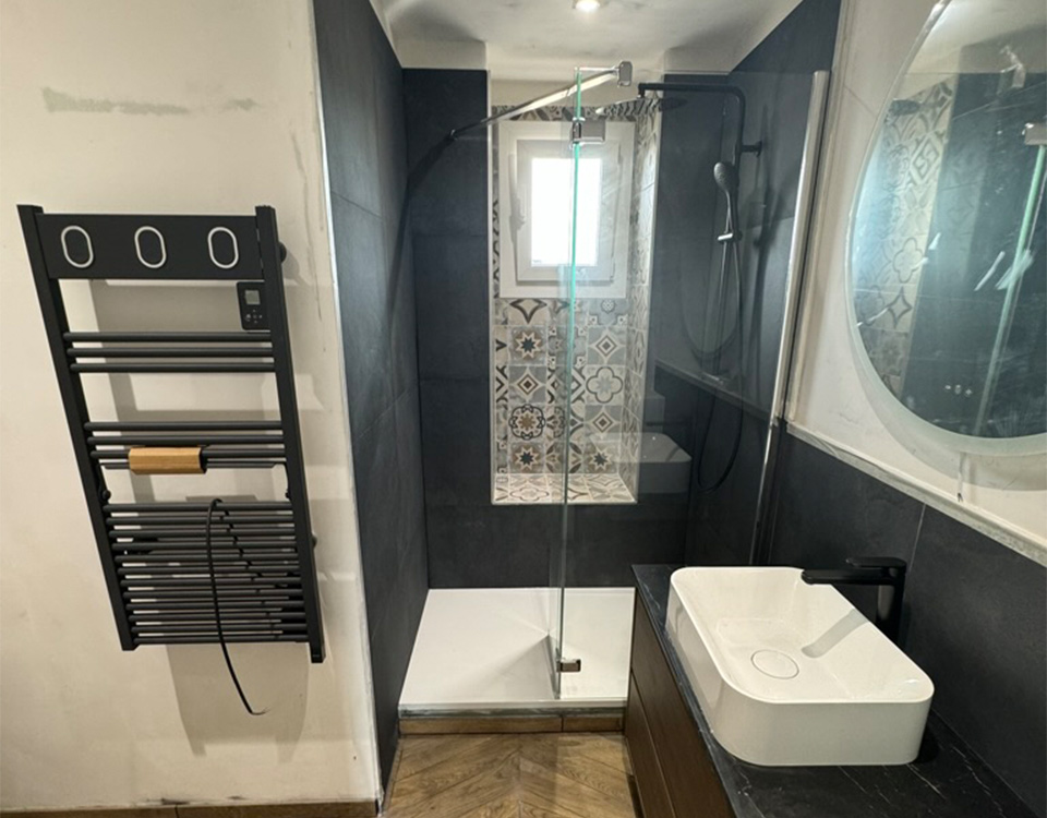 Rénovation d'une salle de bain à Cornillons-Confoux