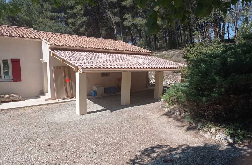 Carport à Salon-de-Provence